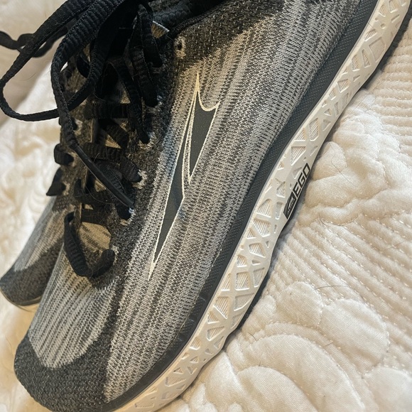 Altra Women's Black and Gray Athletic Shoes - Picture 2 of 6
